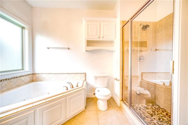 806 SW Caprington Street, Bentonville, AR 72712
