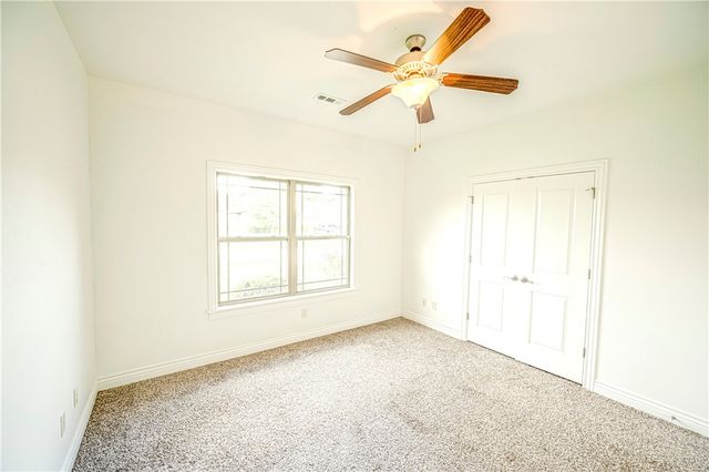 806 SW Caprington Street, Bentonville, AR 72712