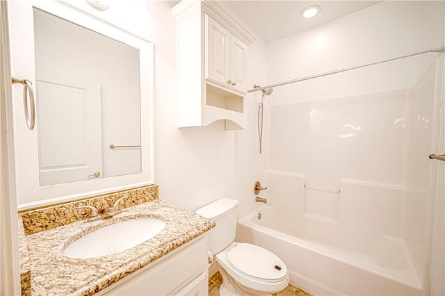 806 SW Caprington Street, Bentonville, AR 72712