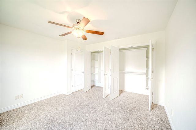 806 SW Caprington Street, Bentonville, AR 72712