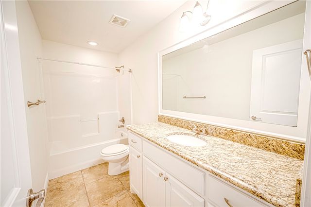 806 SW Caprington Street, Bentonville, AR 72712