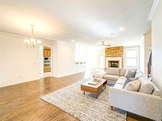 806 SW Caprington Street, Bentonville, AR 72712