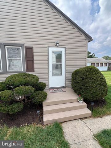 1147 STANLEY AVE, Chambersburg, PA 17201