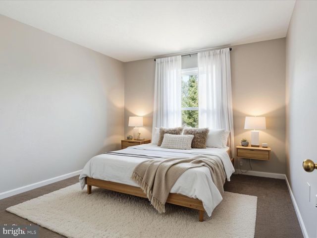 14219 HERITAGE CROSSING LN, Centreville, VA 20120