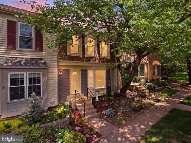 14219 HERITAGE CROSSING LN, Centreville, VA 20120