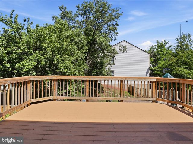 14219 HERITAGE CROSSING LN, Centreville, VA 20120