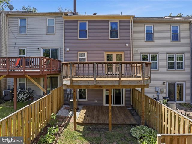 14219 HERITAGE CROSSING LN, Centreville, VA 20120