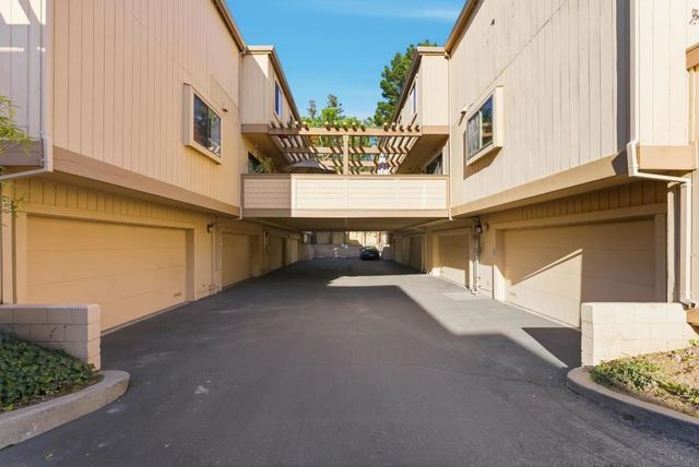 16154 Loretta Lane, Los Gatos, CA 95032