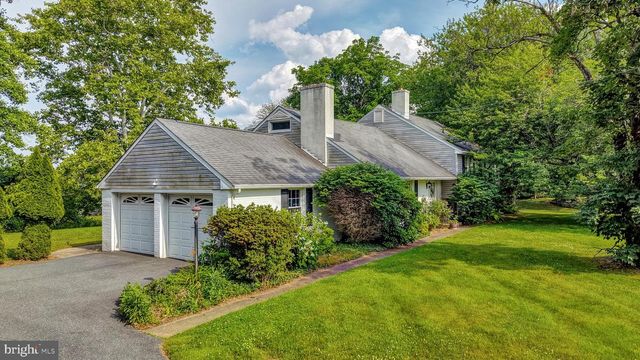102 MERIDEN DR, Hockessin, DE 19707