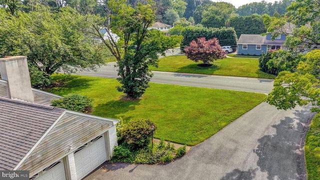 102 MERIDEN DR, Hockessin, DE 19707
