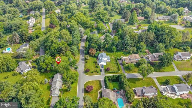 102 MERIDEN DR, Hockessin, DE 19707