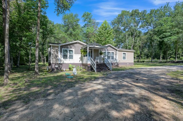 161 Lake Road, Coldspring, TX 77331