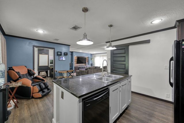 161 Lake Road, Coldspring, TX 77331