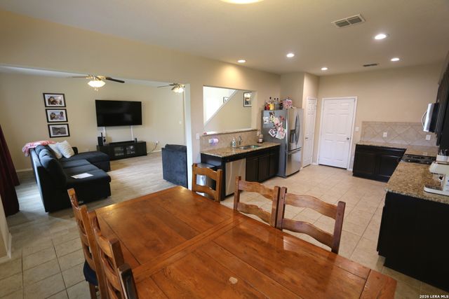 449 Auburn Park, Selma, TX 78154