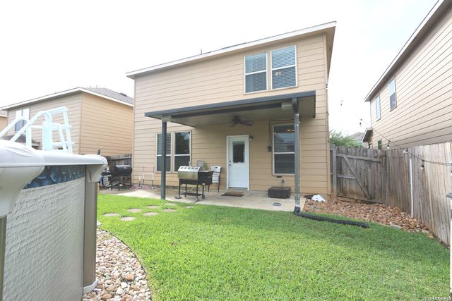 449 Auburn Park, Selma, TX 78154