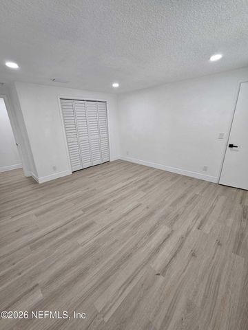 621 MILWAUKEE Avenue, Orange Park, FL 32073