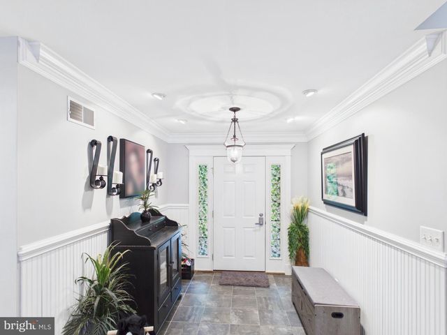 70 SNYDER HOLLOW RD, New Providence, PA 17560