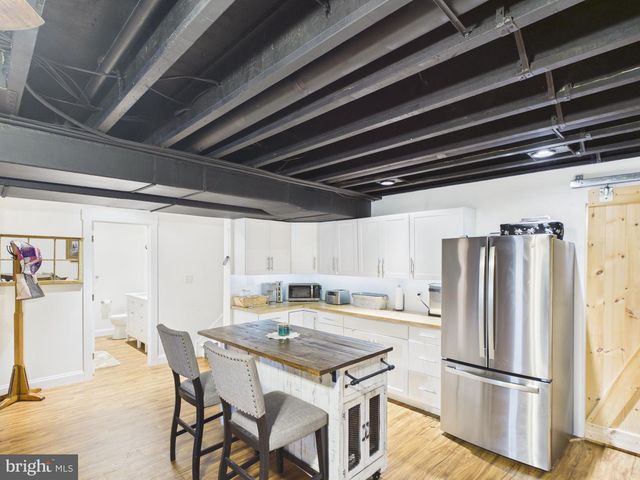 70 SNYDER HOLLOW RD, New Providence, PA 17560