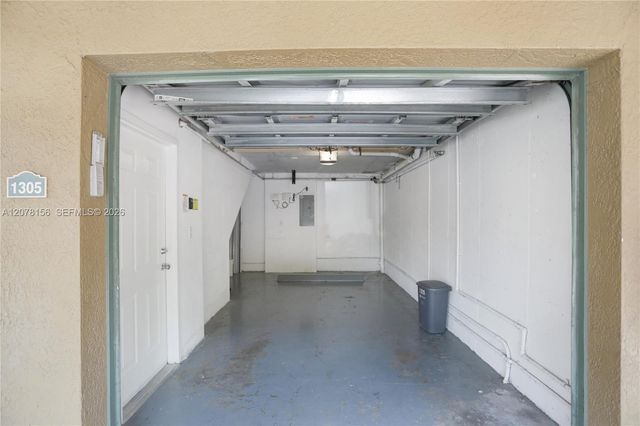 2941 NE 185th Street 1305, Miami, FL 33180