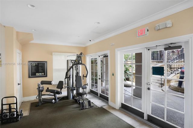 2941 NE 185th Street 1305, Miami, FL 33180