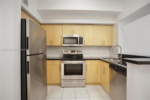 2941 NE 185th Street 1305, Miami, FL 33180