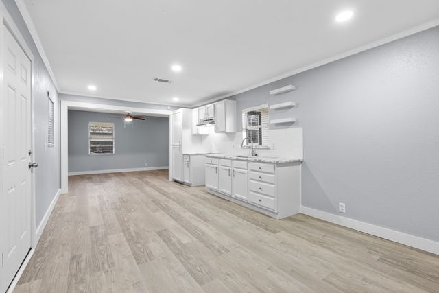 10474 Apache, Wills Point, TX 75169