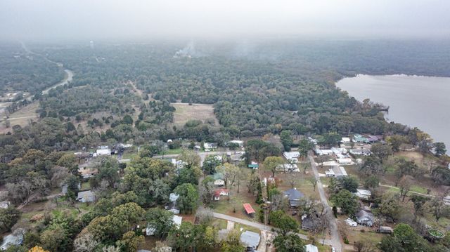 10474 Apache, Wills Point, TX 75169