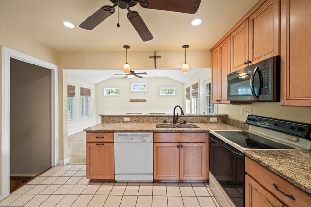673 Mt Vernon Drive, Lexington, KY 40502