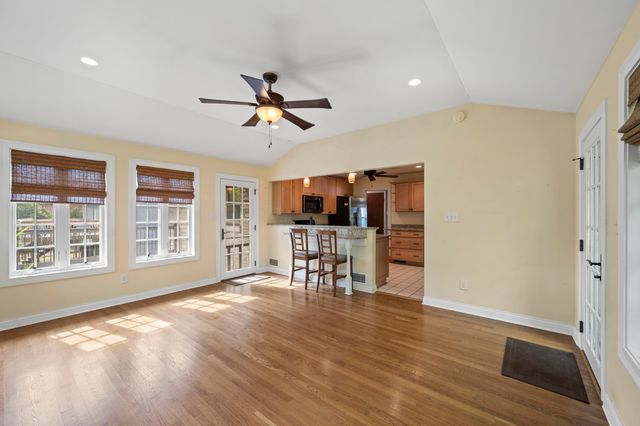 673 Mt Vernon Drive, Lexington, KY 40502