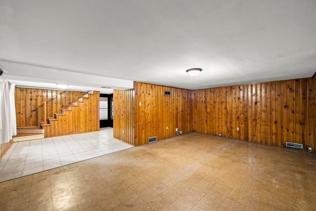 673 Mt Vernon Drive, Lexington, KY 40502