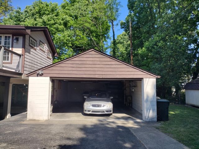 673 Mt Vernon Drive, Lexington, KY 40502