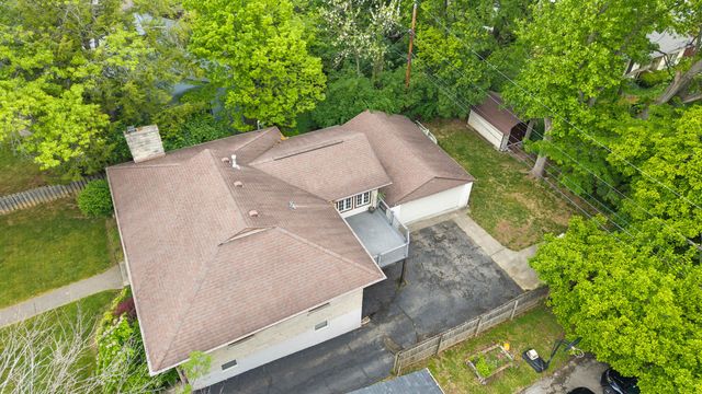 673 Mt Vernon Drive, Lexington, KY 40502