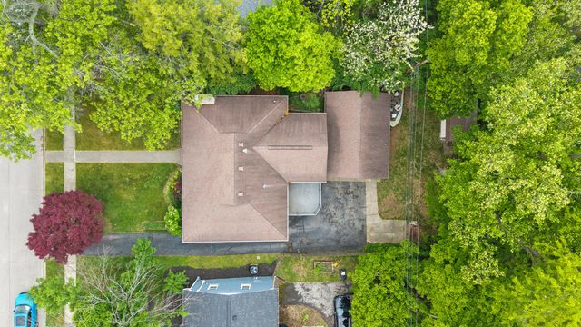 673 Mt Vernon Drive, Lexington, KY 40502