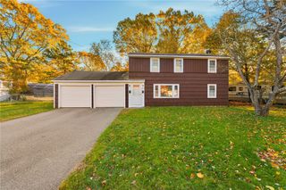 106 Palace Avenue, Warwick, RI 02886