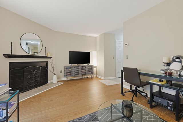 421 Neponset St B, Norwood, MA 02062