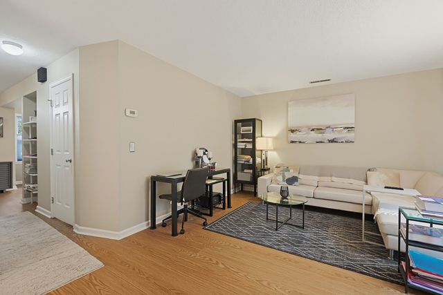 421 Neponset St B, Norwood, MA 02062