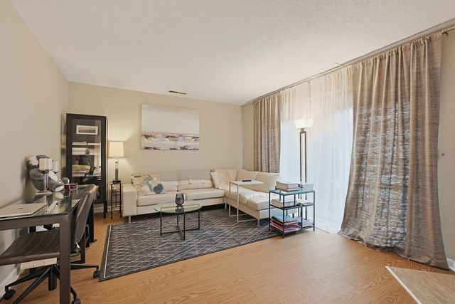 421 Neponset St B, Norwood, MA 02062
