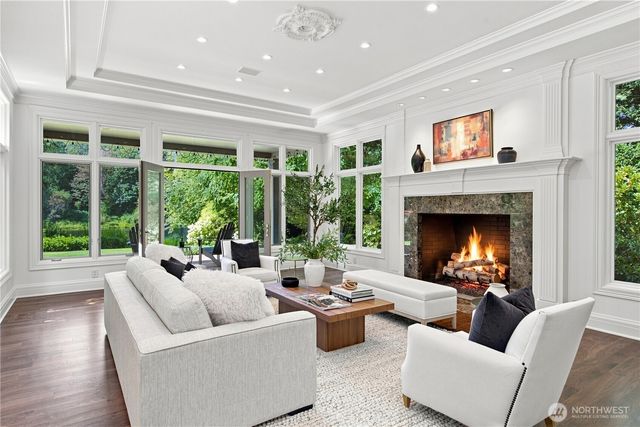 22119 NE 140th Way, Woodinville, WA 98077
