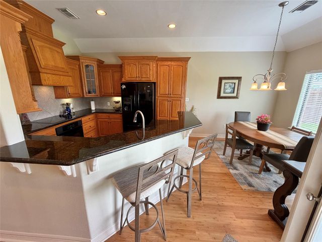 1448 S Bluebonnet Lane, Angleton, TX 77515