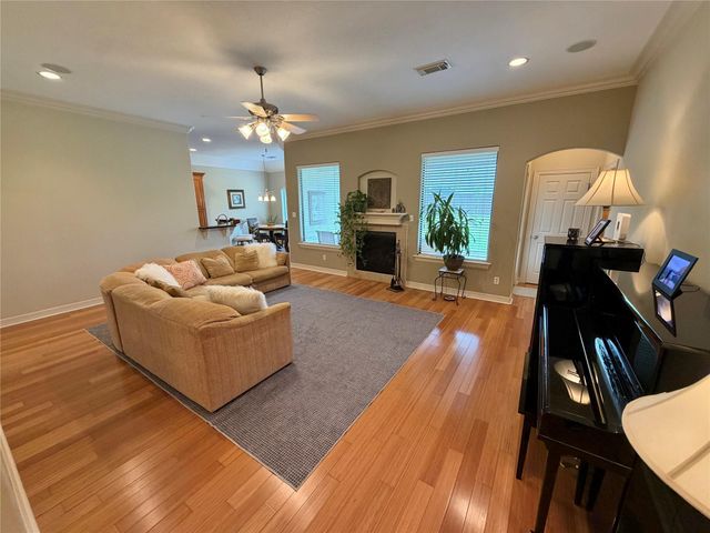 1448 S Bluebonnet Lane, Angleton, TX 77515