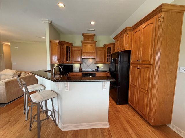 1448 S Bluebonnet Lane, Angleton, TX 77515