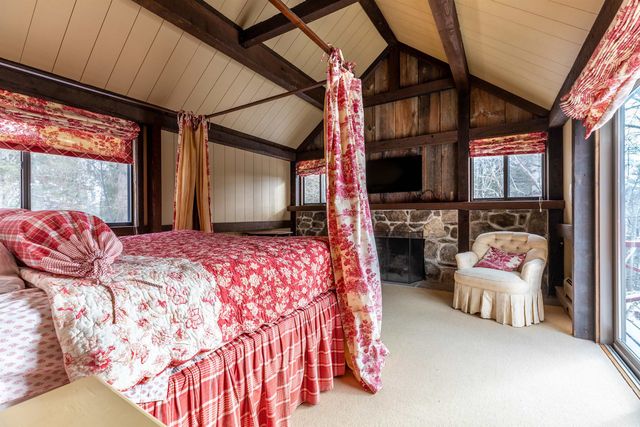 121 High Meadow Road, Winhall, VT 05340