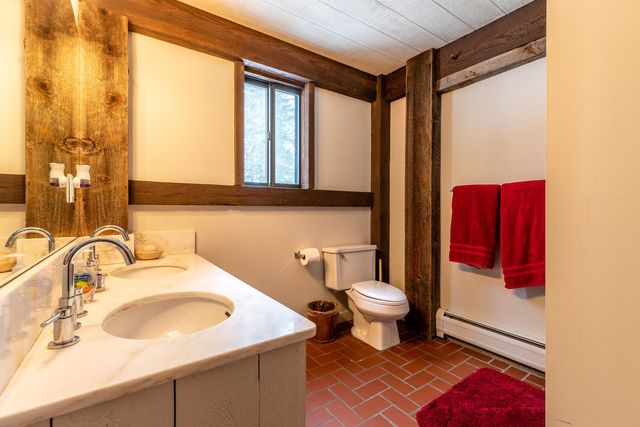 121 High Meadow Road, Winhall, VT 05340