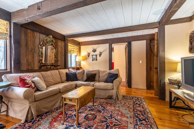 121 High Meadow Road, Winhall, VT 05340