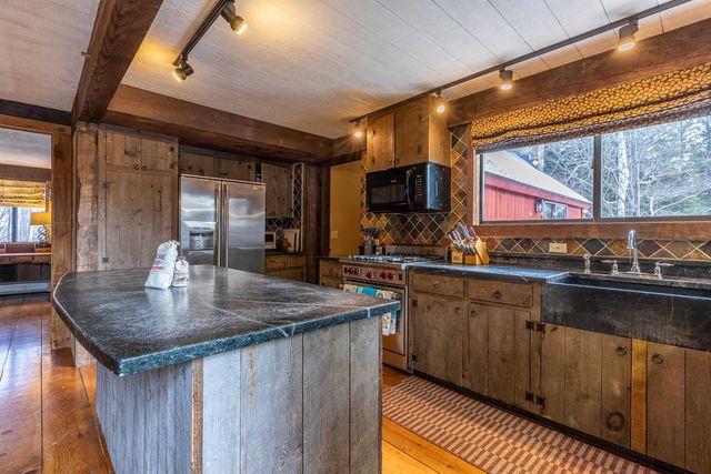 121 High Meadow Road, Winhall, VT 05340