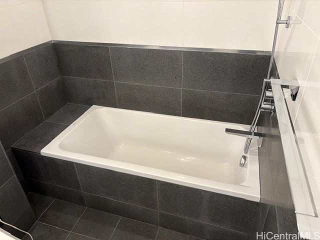 1108 Auahi Street 411, Honolulu, HI 96814