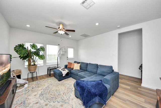 9122 Sunset Marina Way, Iowa Colony, TX 77583