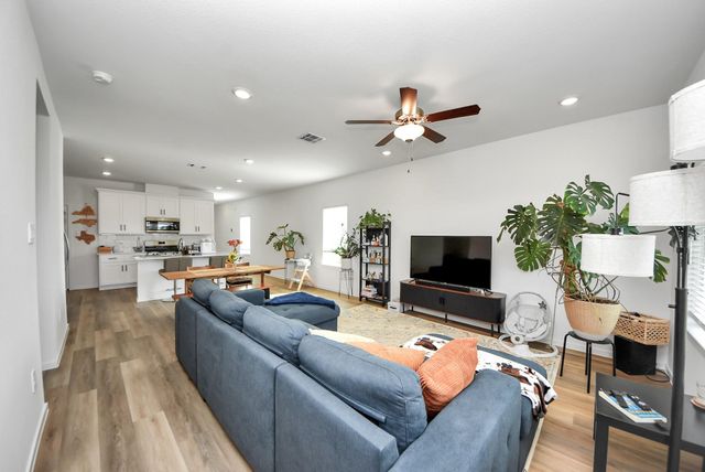9122 Sunset Marina Way, Iowa Colony, TX 77583