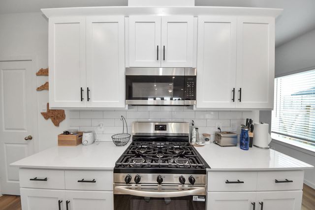 9122 Sunset Marina Way, Iowa Colony, TX 77583