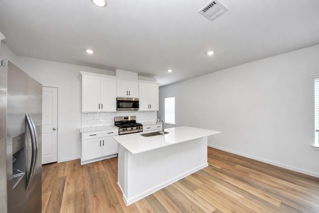 9122 Sunset Marina Way, Iowa Colony, TX 77583